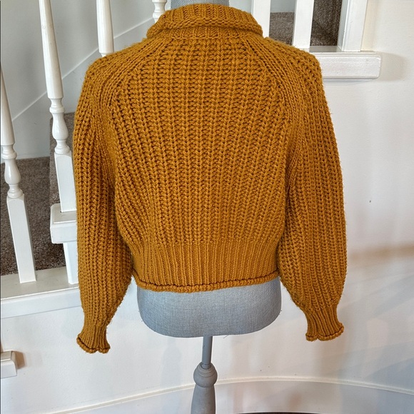 H&M sweater - Picture 4 of 5